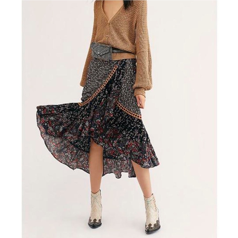 Floral Black and Red Women's Skirt